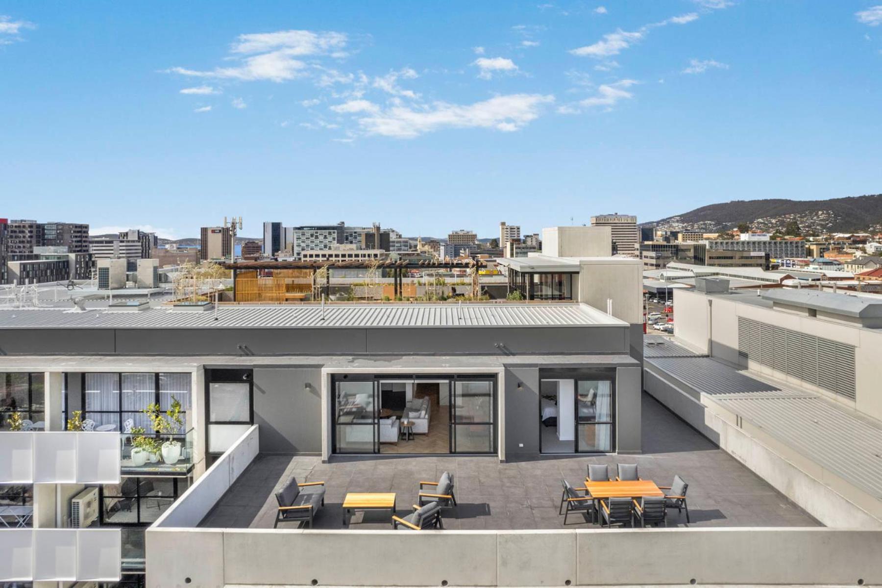 Luxury Penthouse With Terrace & Breathtaking Views Apartment *