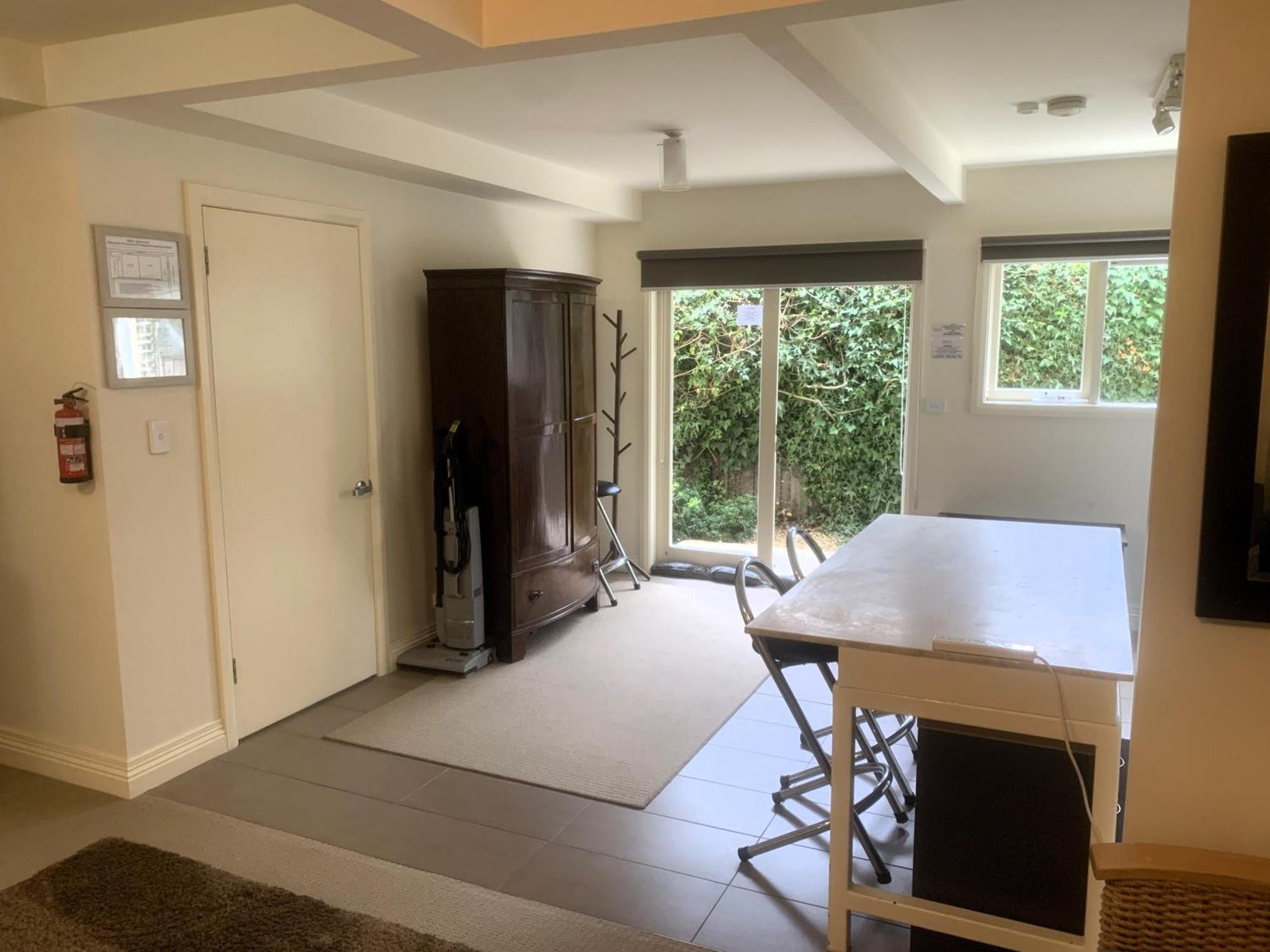 Belton - The Studio Apartment *