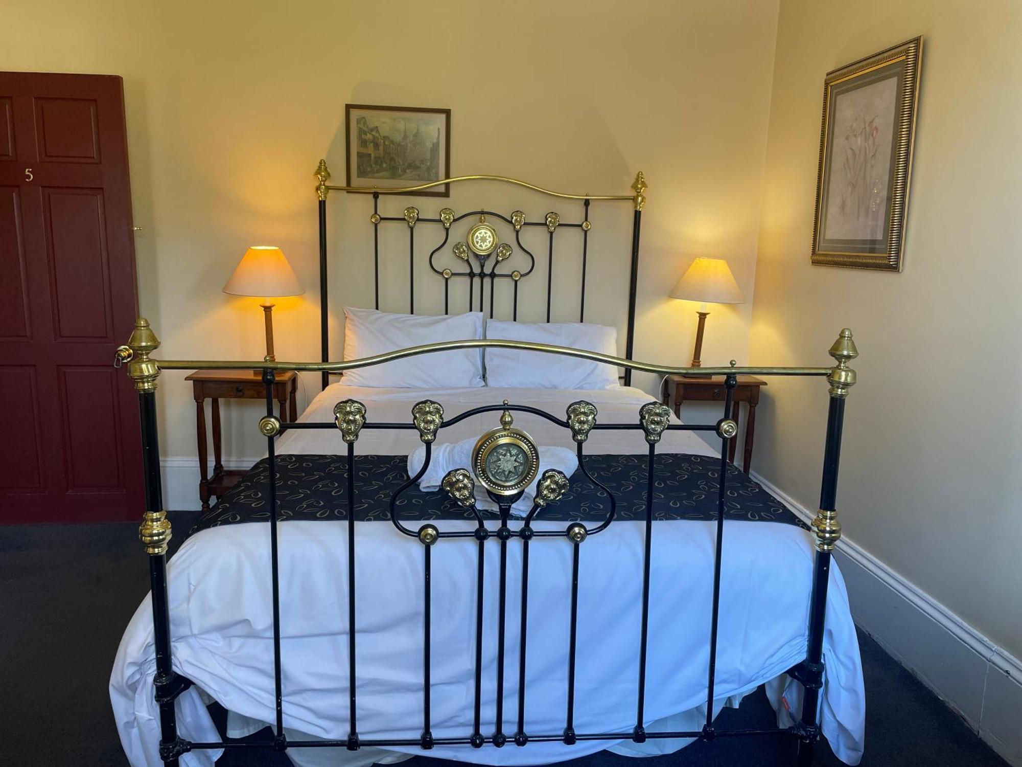 The On Elizabeth Bed & Breakfast Hobart