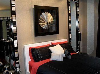 Corinda Contemporary *