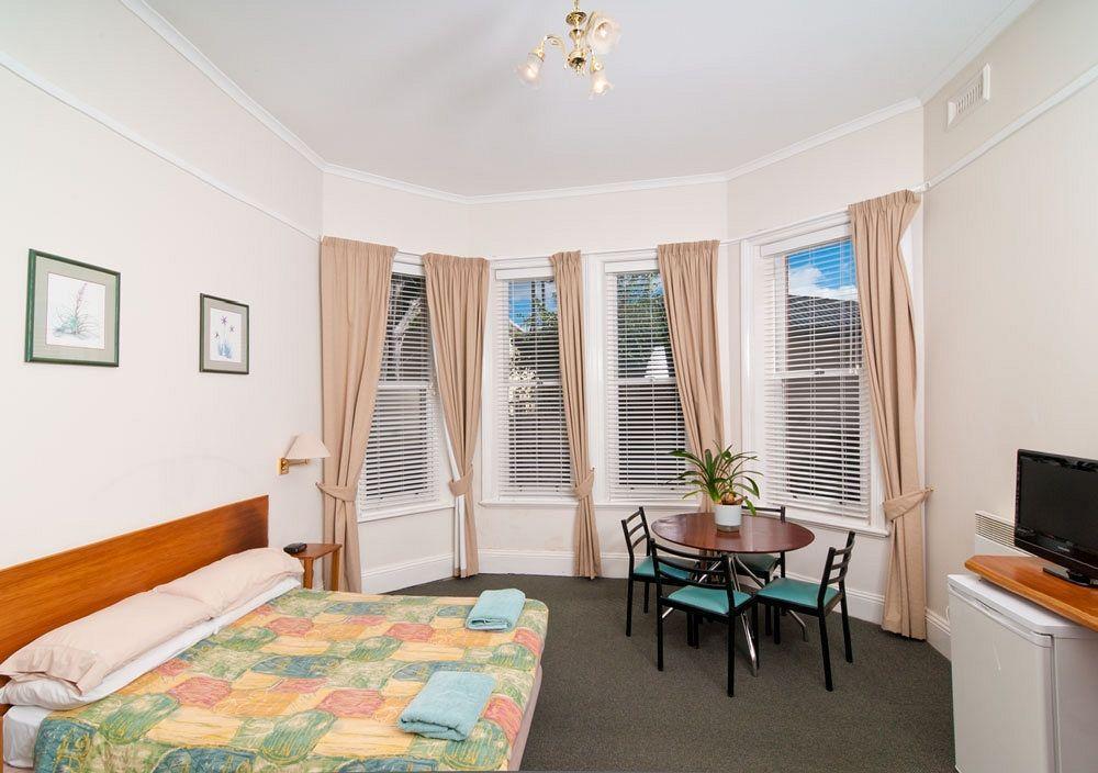 Tower 3* Hobart