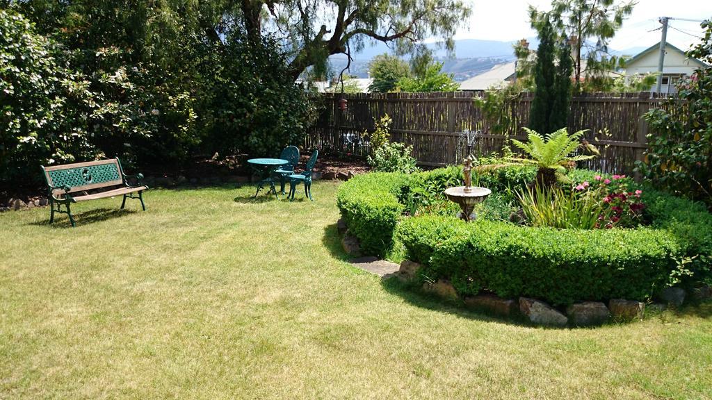 Bed & Breakfast Hamlyn House Accommodation