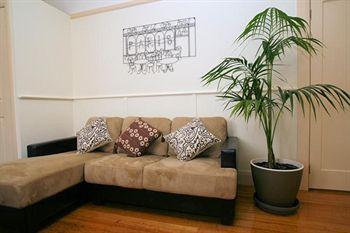 Moonah Apartment