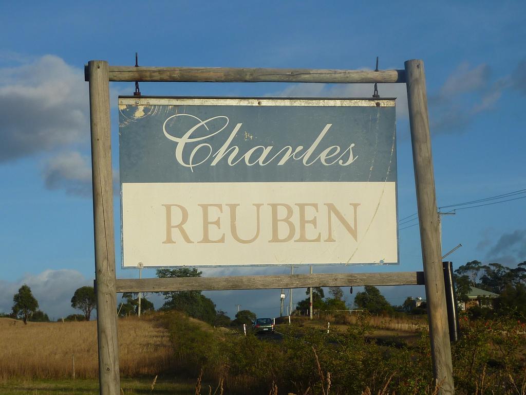 Charles Reuben Estate Country house