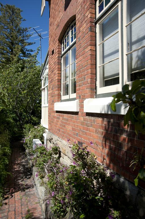 Bed & Breakfast Lowena Cafe And 3*