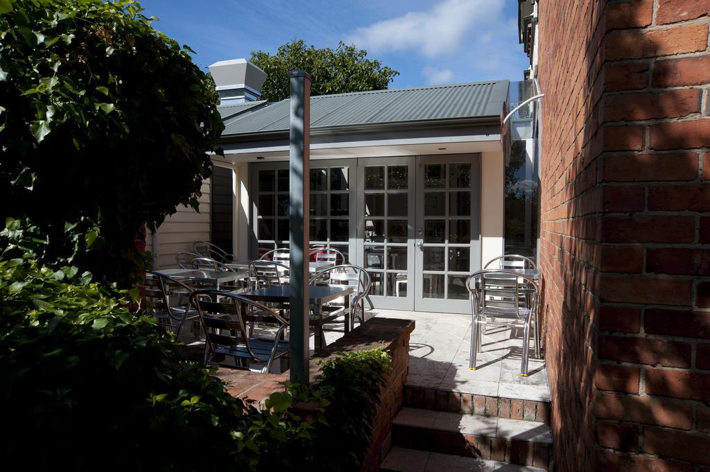 Bed & Breakfast Lowena Cafe And