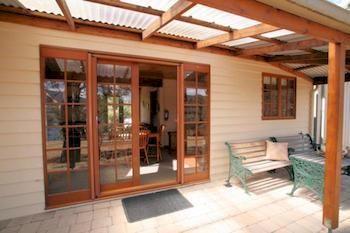 Bed & Breakfast Otago 4*