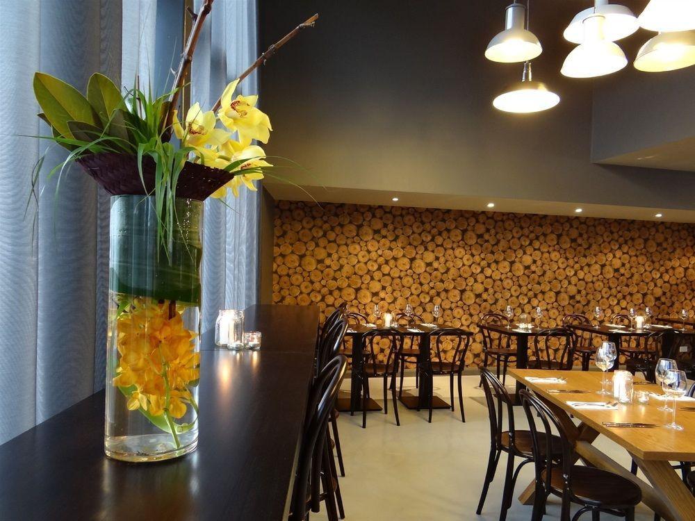 Racv Hotel 4*