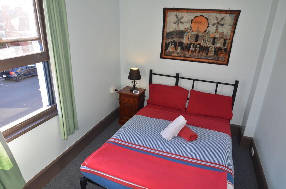 Hobart's & Albergue Hobart