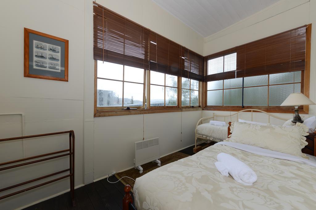 Bed & Breakfast Edinburgh Gallery Hobart