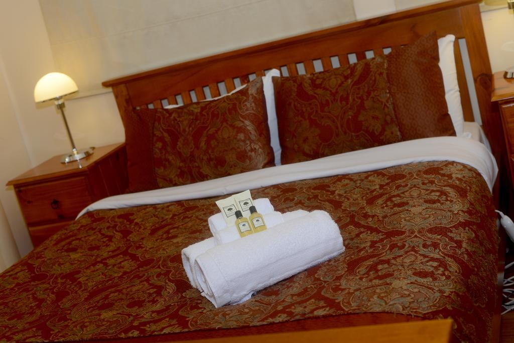 Bed & Breakfast Edinburgh Gallery Hobart