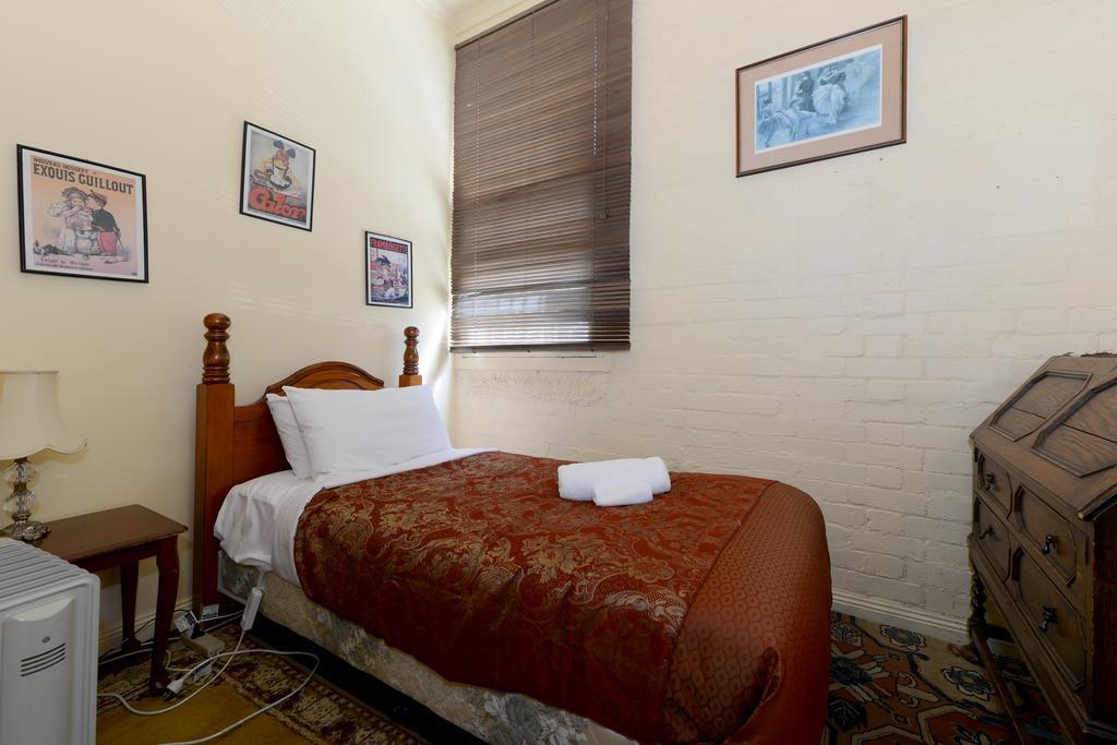 Bed & Breakfast Edinburgh Gallery Hobart
