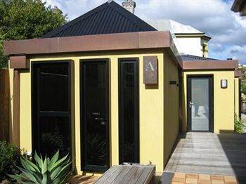 Corinda Contemporary Apartment *