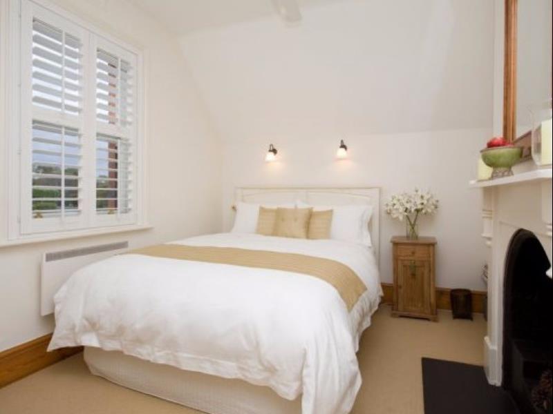 Bed & Breakfast Bellerive House 4*