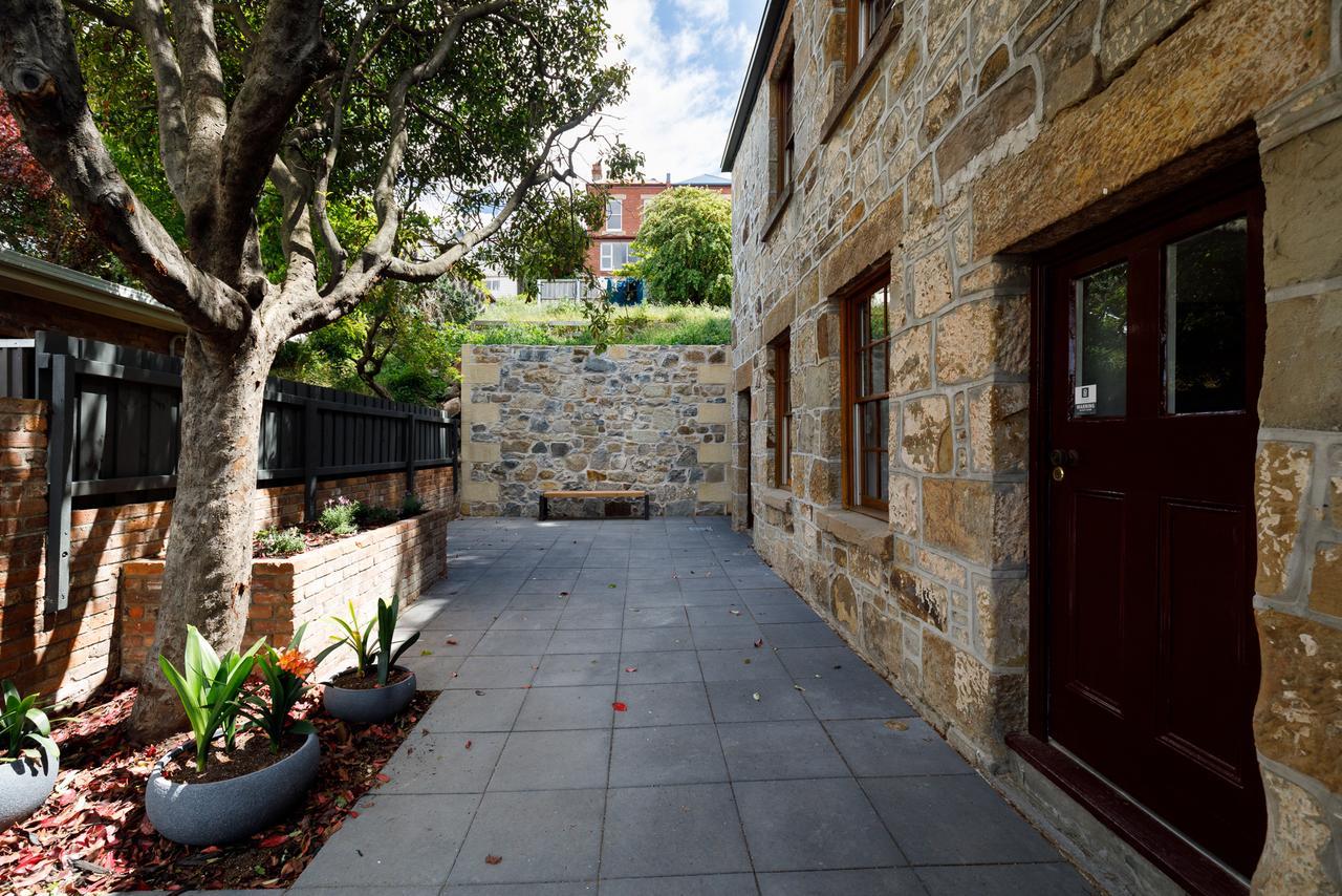 Blue Magnolia Villa Hobart