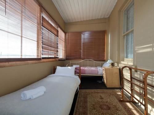 Bed & Breakfast Edinburgh Gallery Hobart