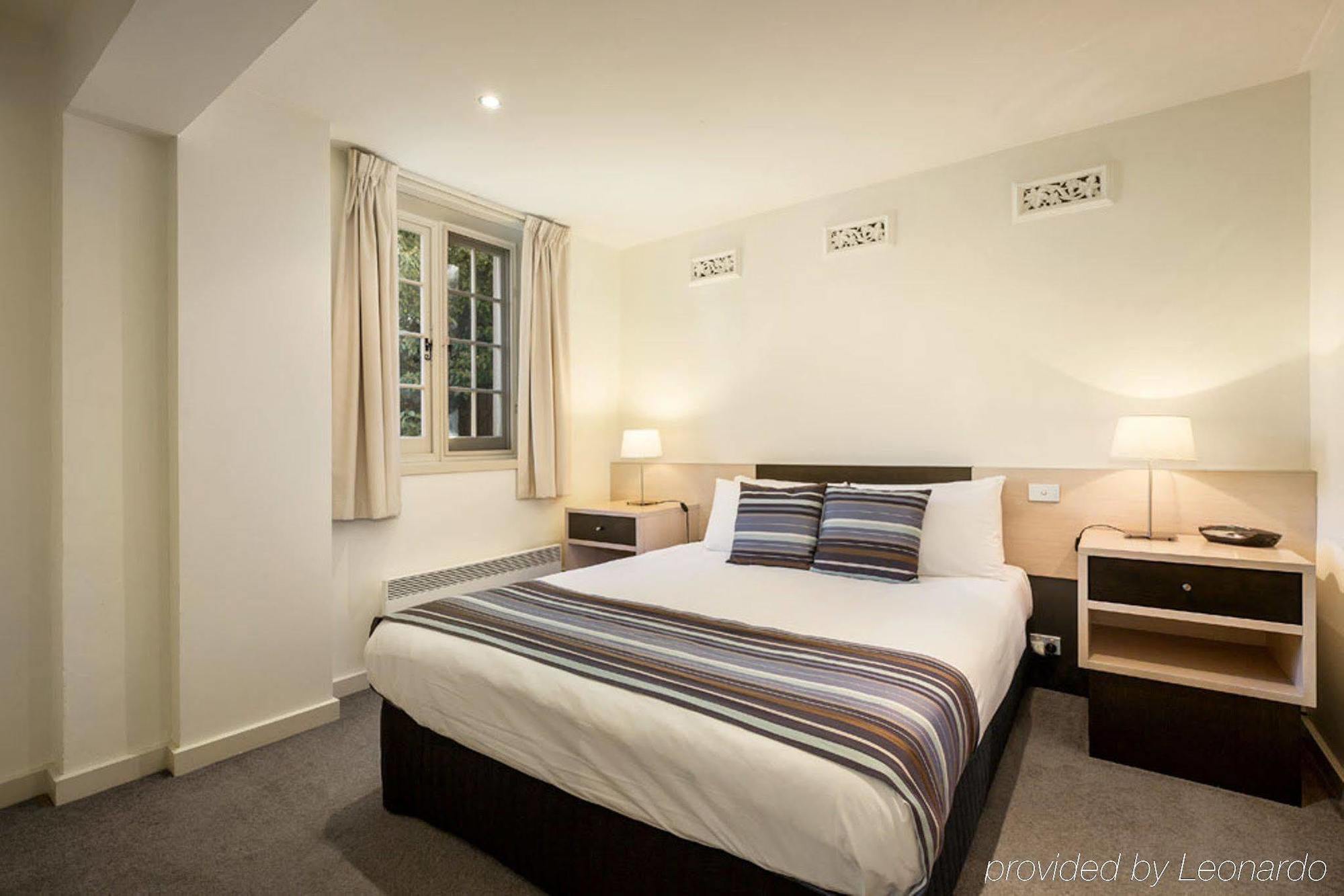 Quest Trinity House Aparthotel