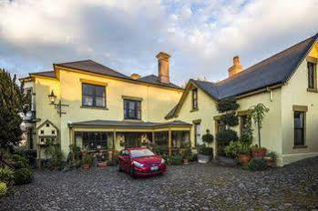 Corinda's 4* Hobart