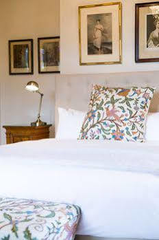 Corinda's Hotel 4*