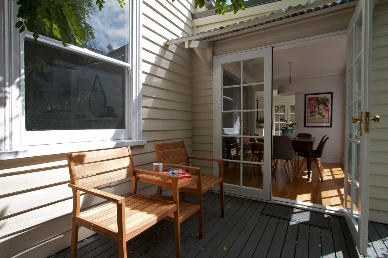 Strahan House * Hobart