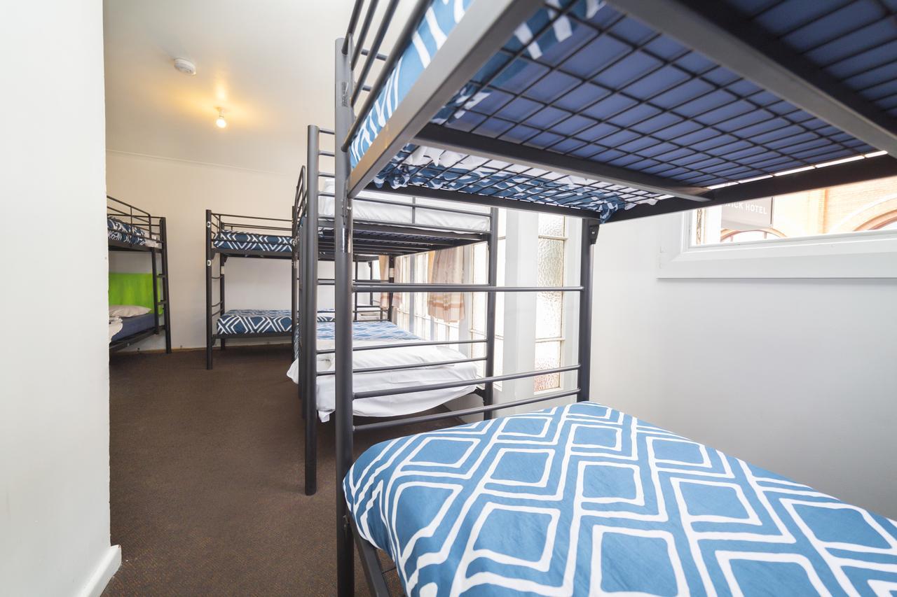 Tassie Backpackers At The Brunswick Hotel 2*