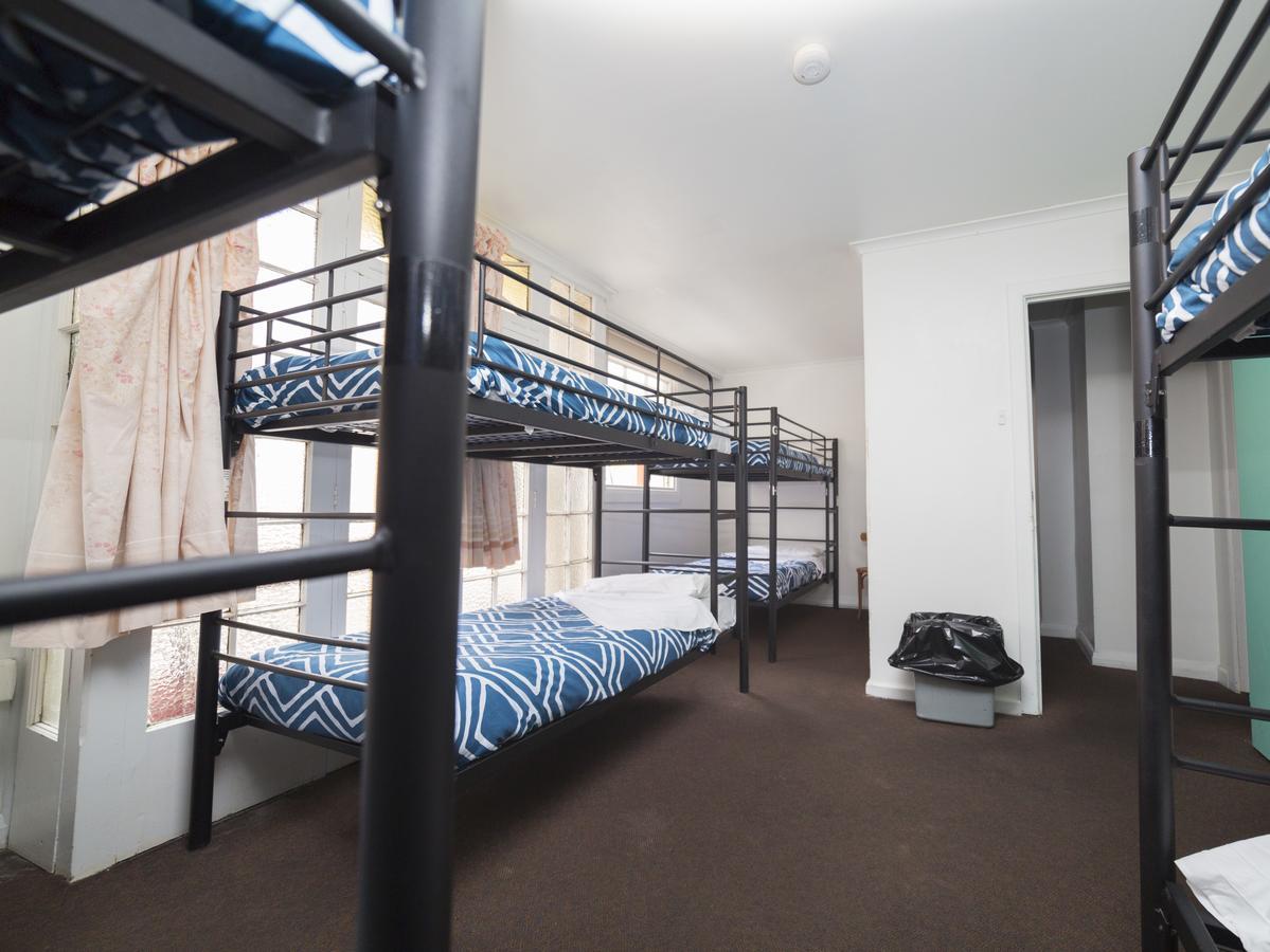 Tassie Backpackers At The Brunswick Hobart