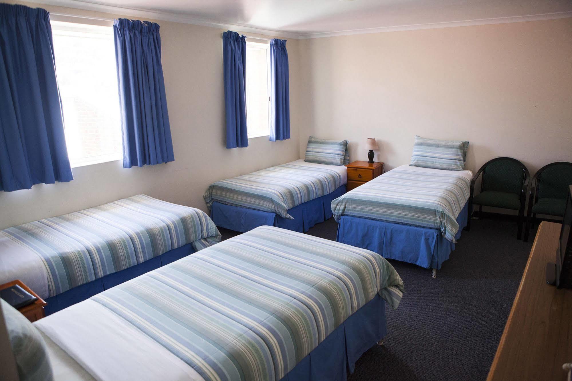 The Waratah Hotel