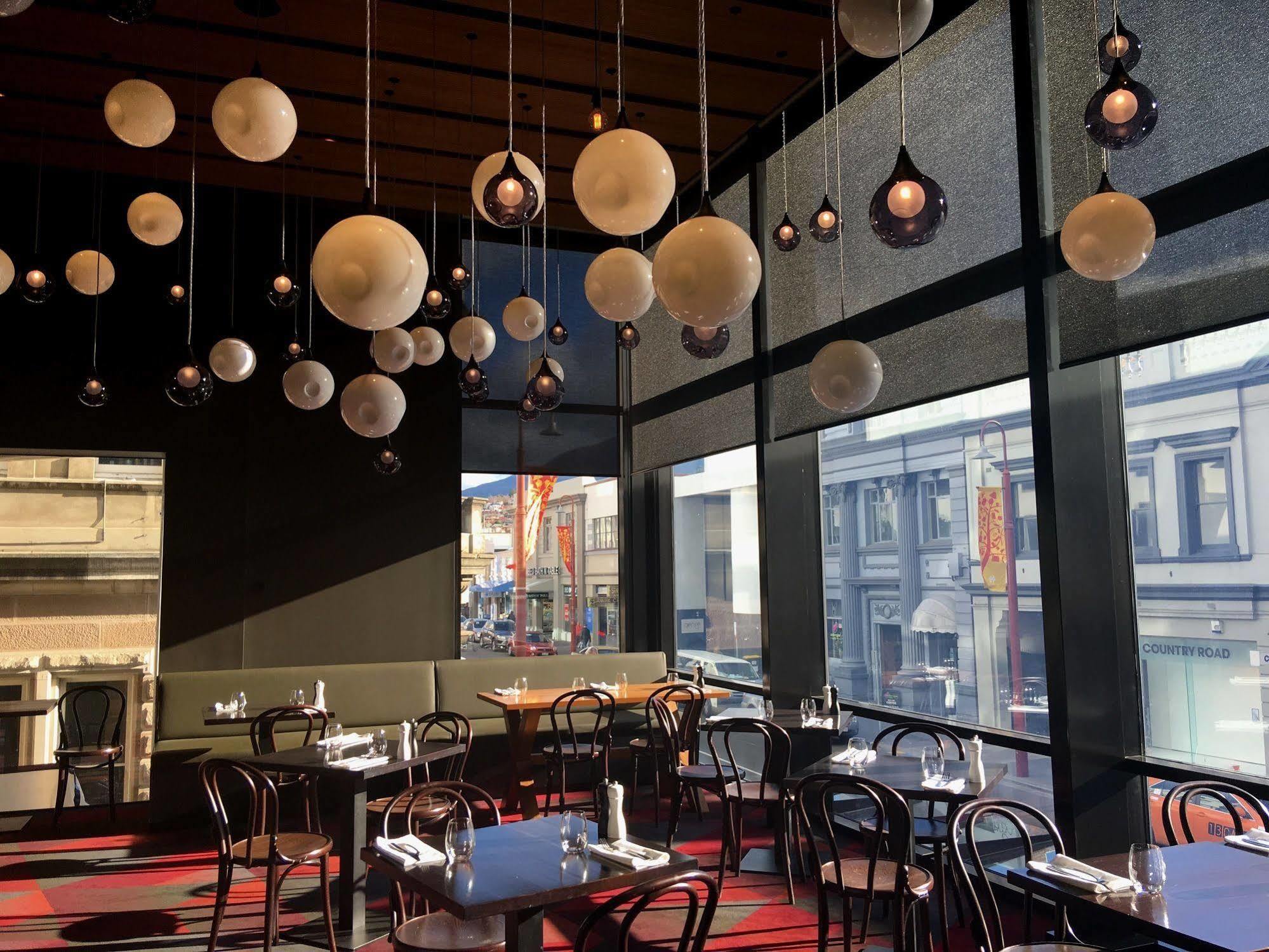 Racv Hotel 4*