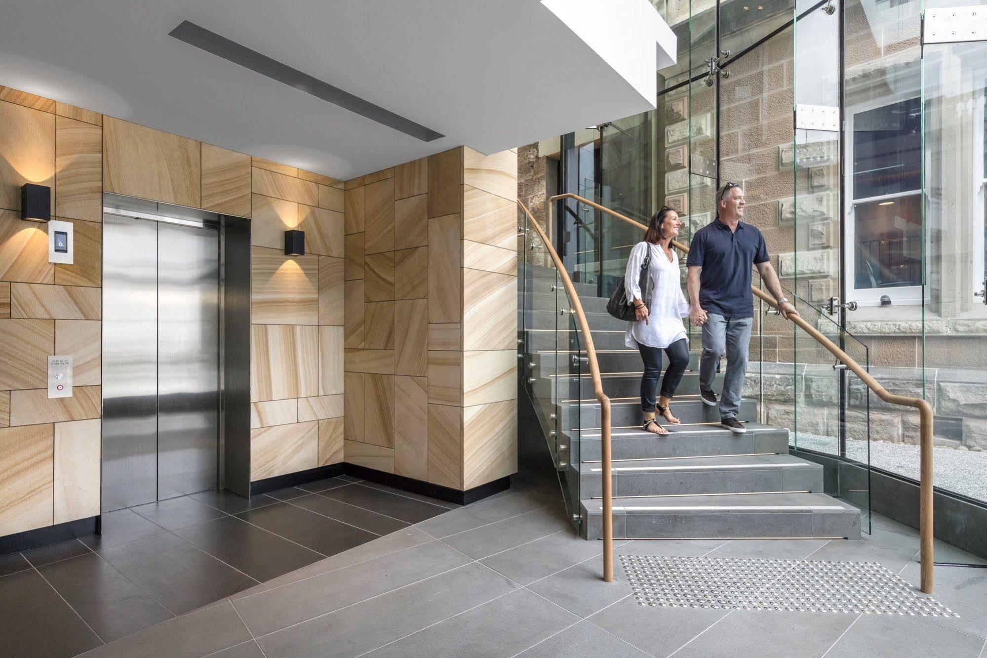 Racv Hotel 4*
