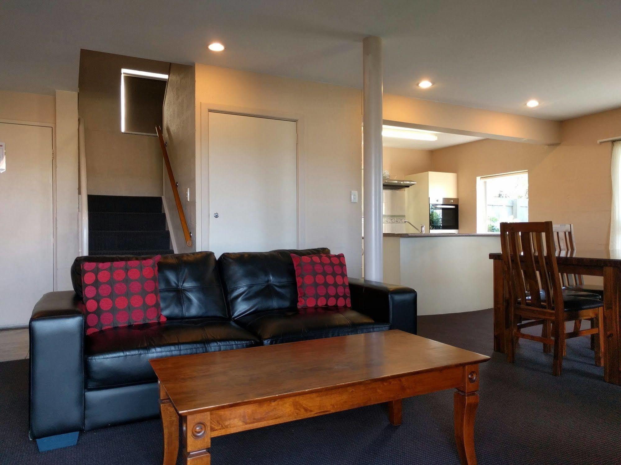 Bay View Aparthotel 4*