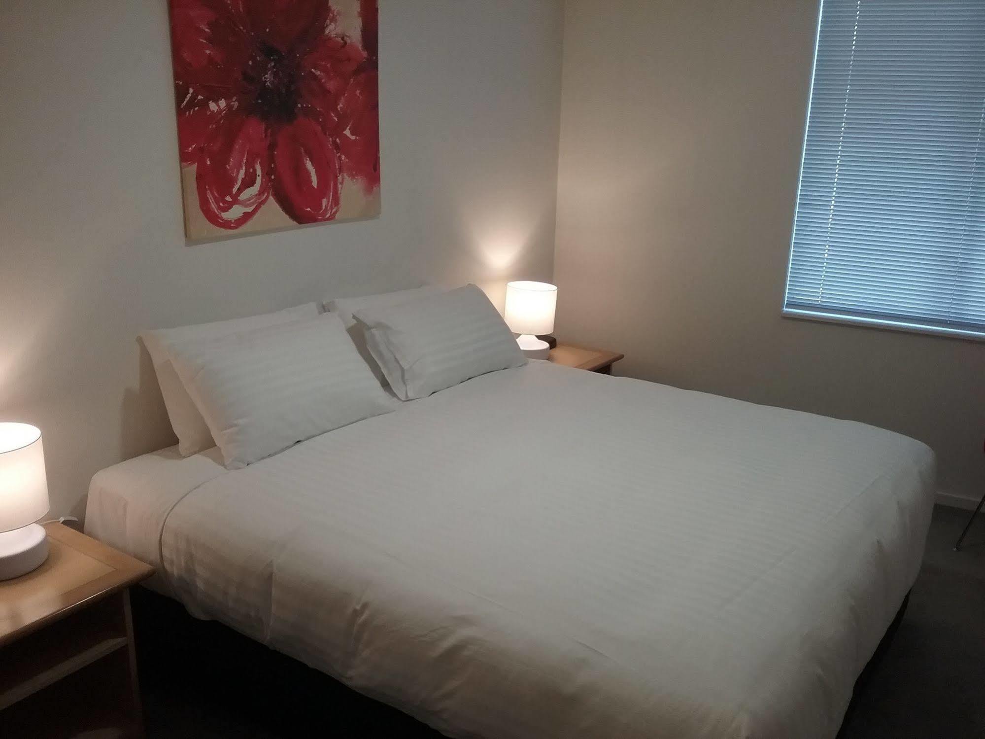 Jenatt Apartments Salamanca Hotel