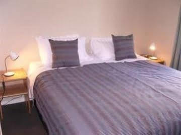 Jenatt Apartments Salamanca Hotel