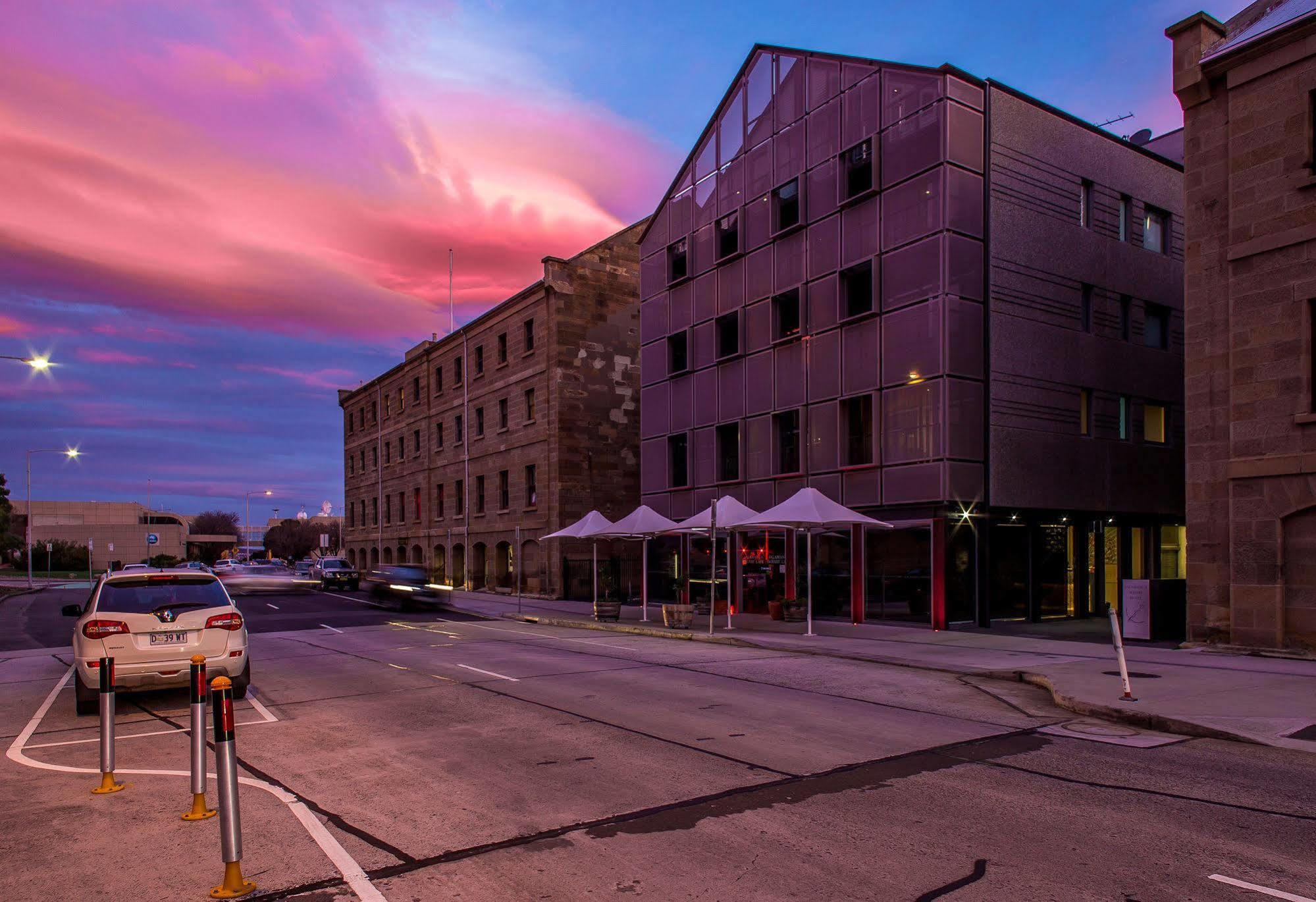 Hotel Salamanca Wharf 5*