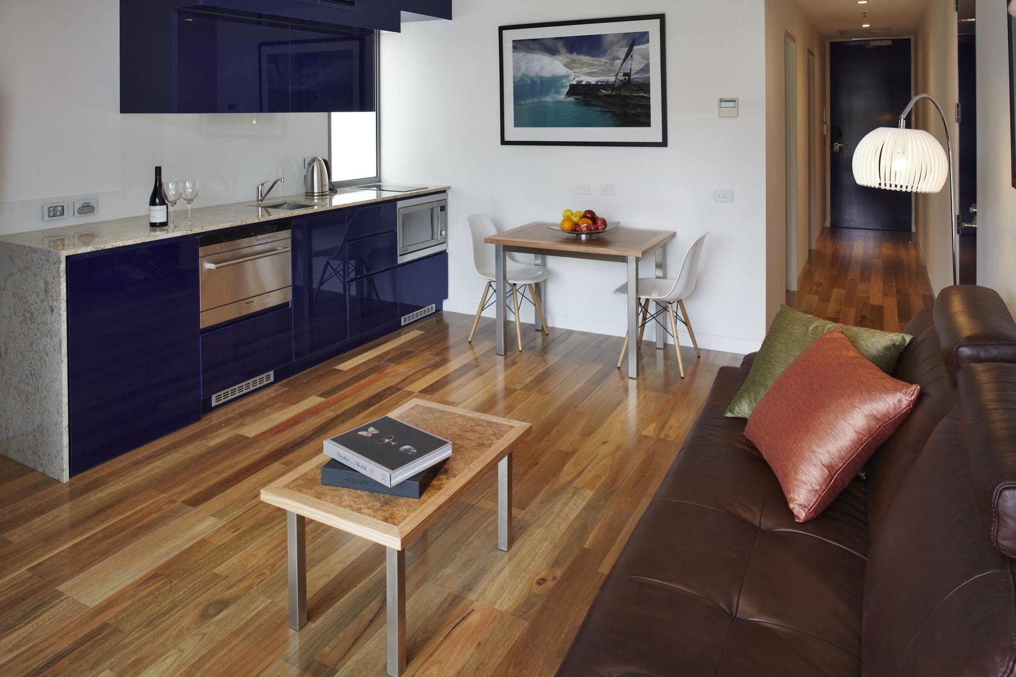 Hotel Salamanca Wharf 5*
