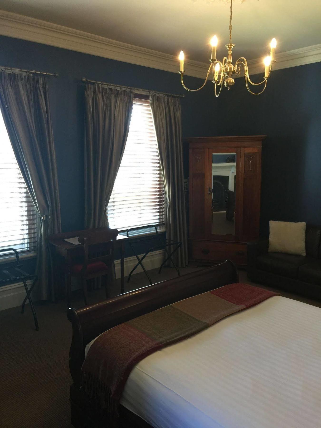 Clydesdale Manor Hobart