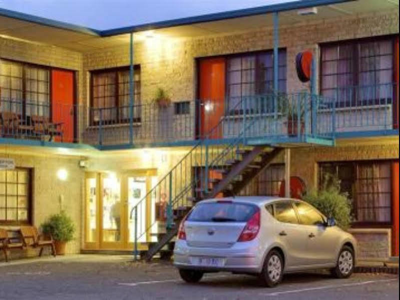 Martin Cash Motel Hobart