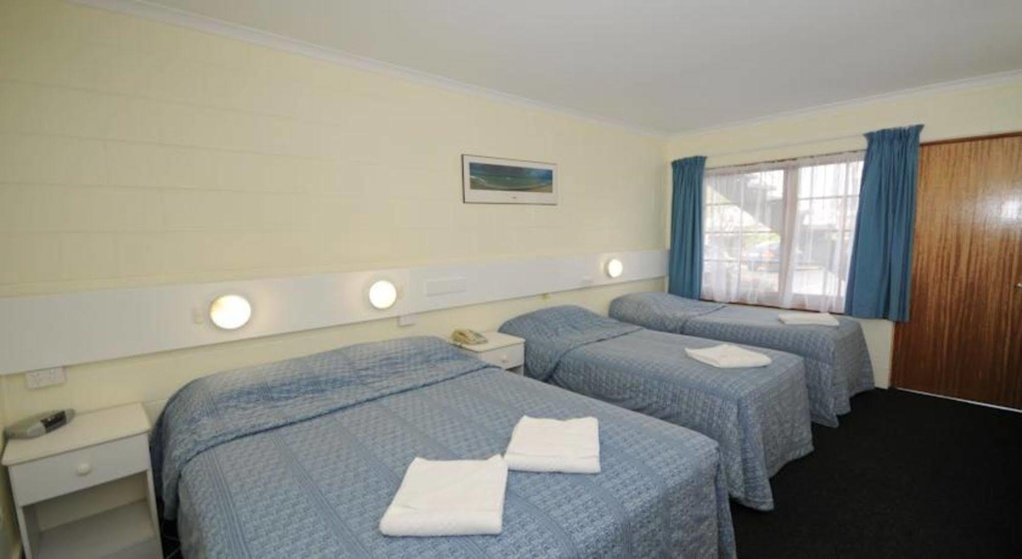 Martin Cash 3* Hobart