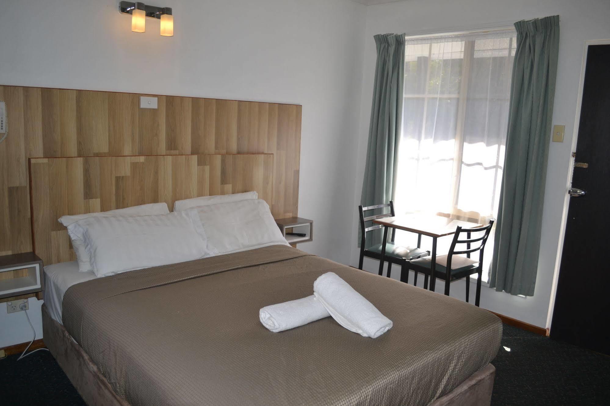Tower 3* Hobart