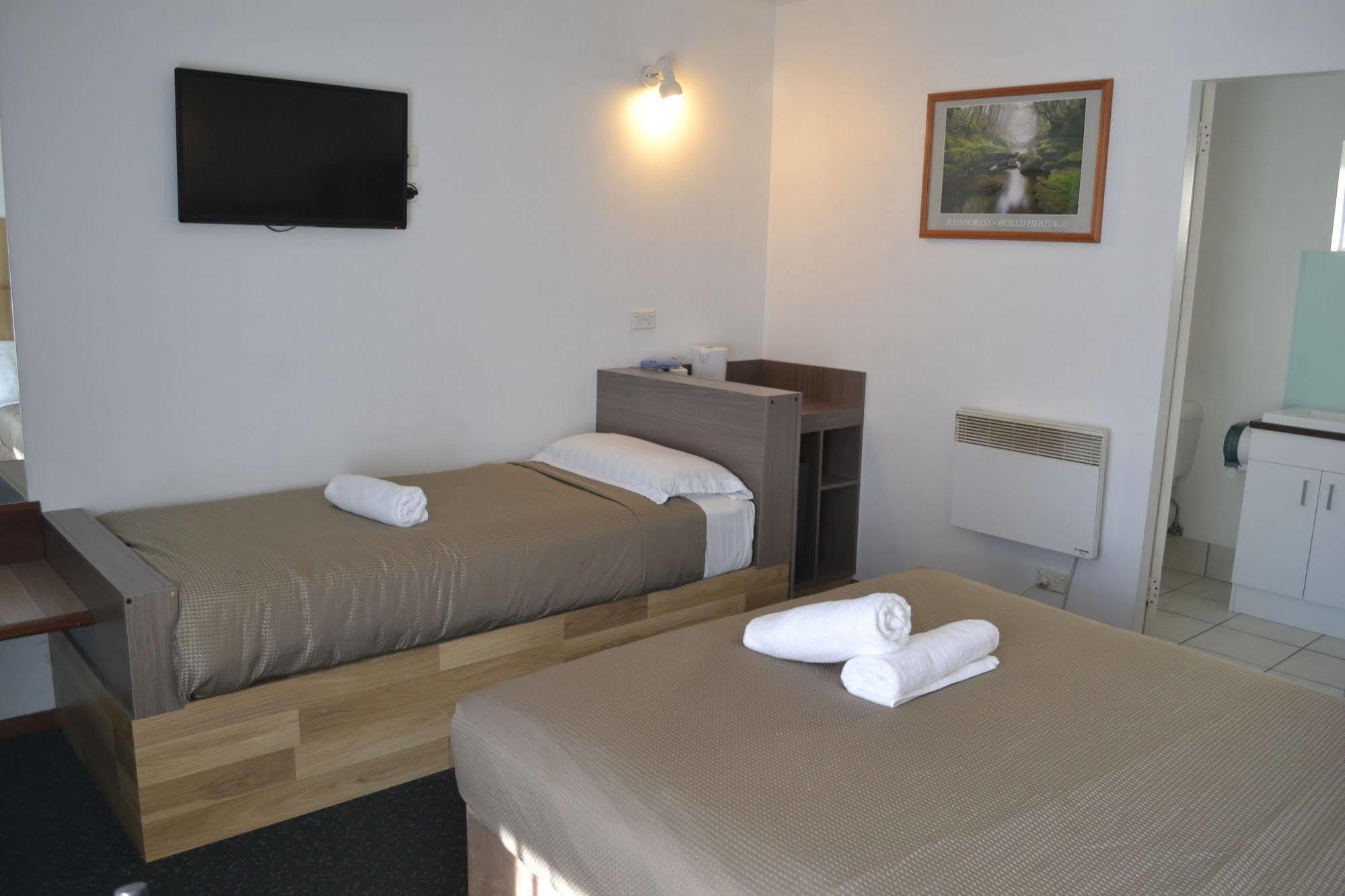 Tower Motel 3*