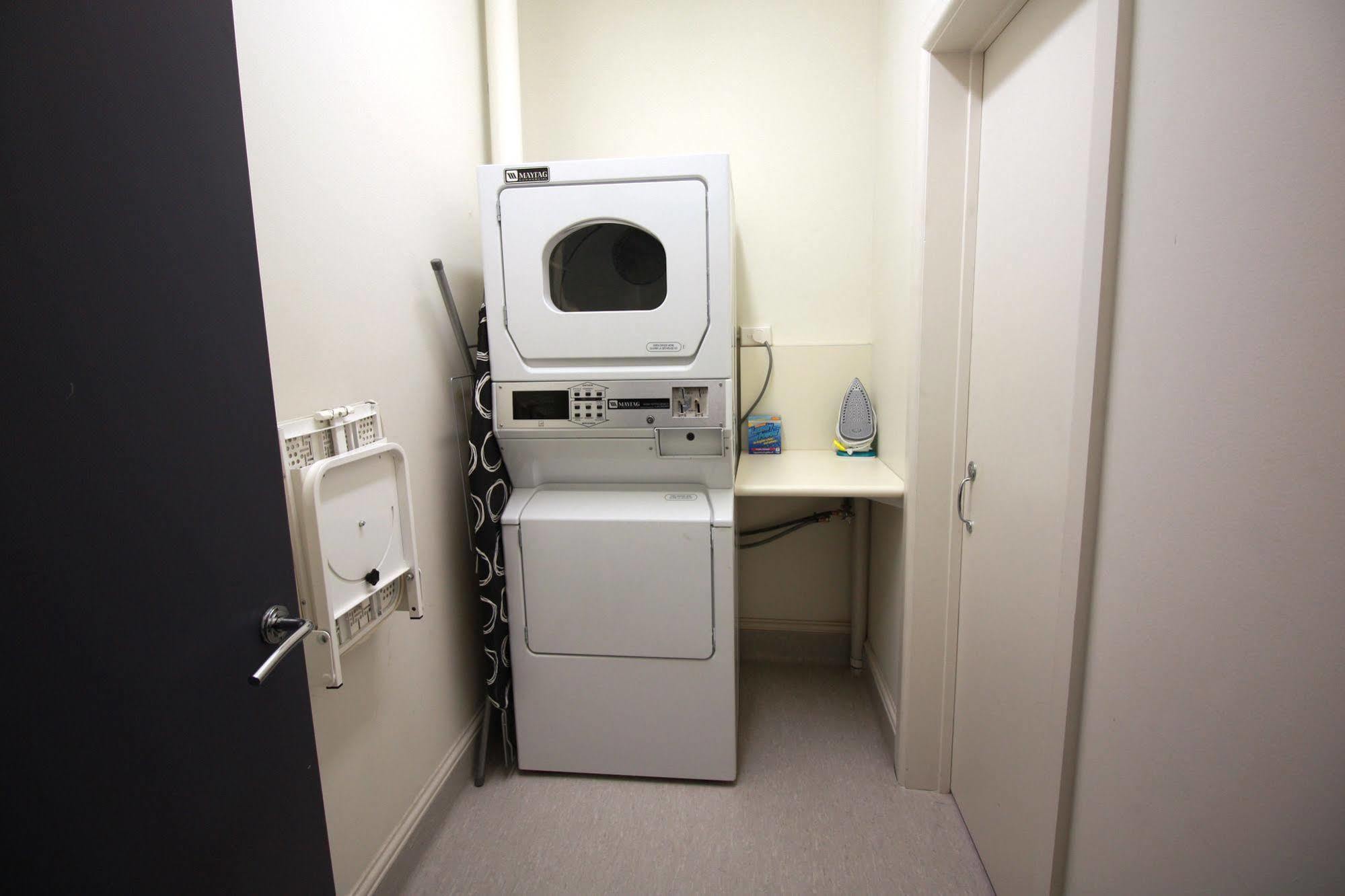 Central Hotel Hobart 3*