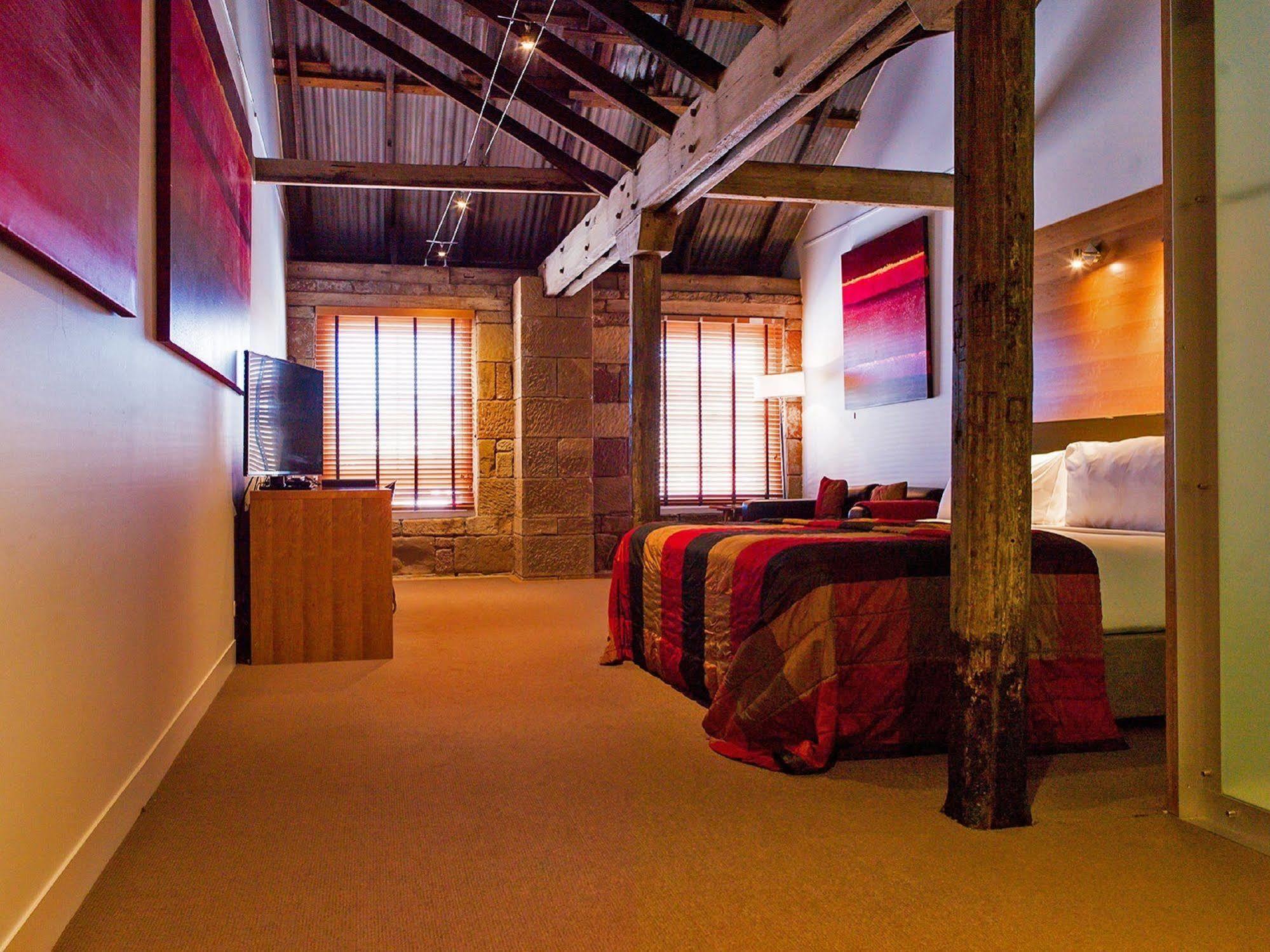 The Henry Jones Art 5* Hobart