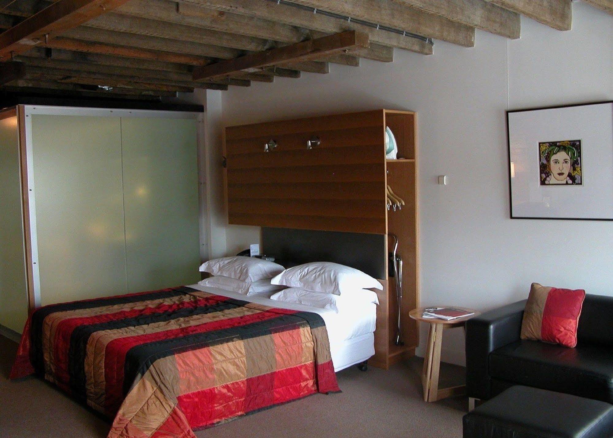 Hotel The Henry Jones Art Hobart