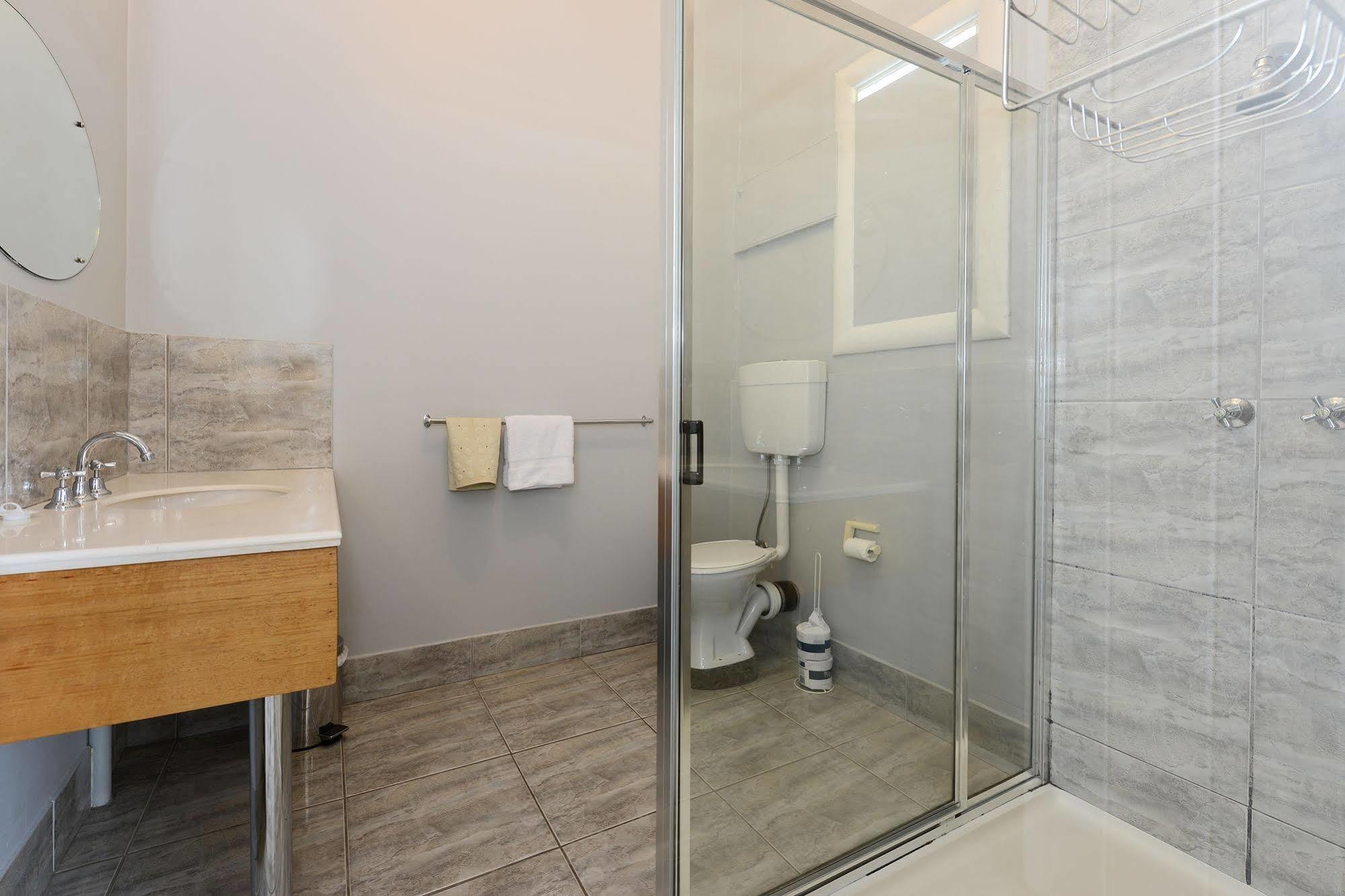 Edinburgh Gallery Bed & Breakfast Hobart