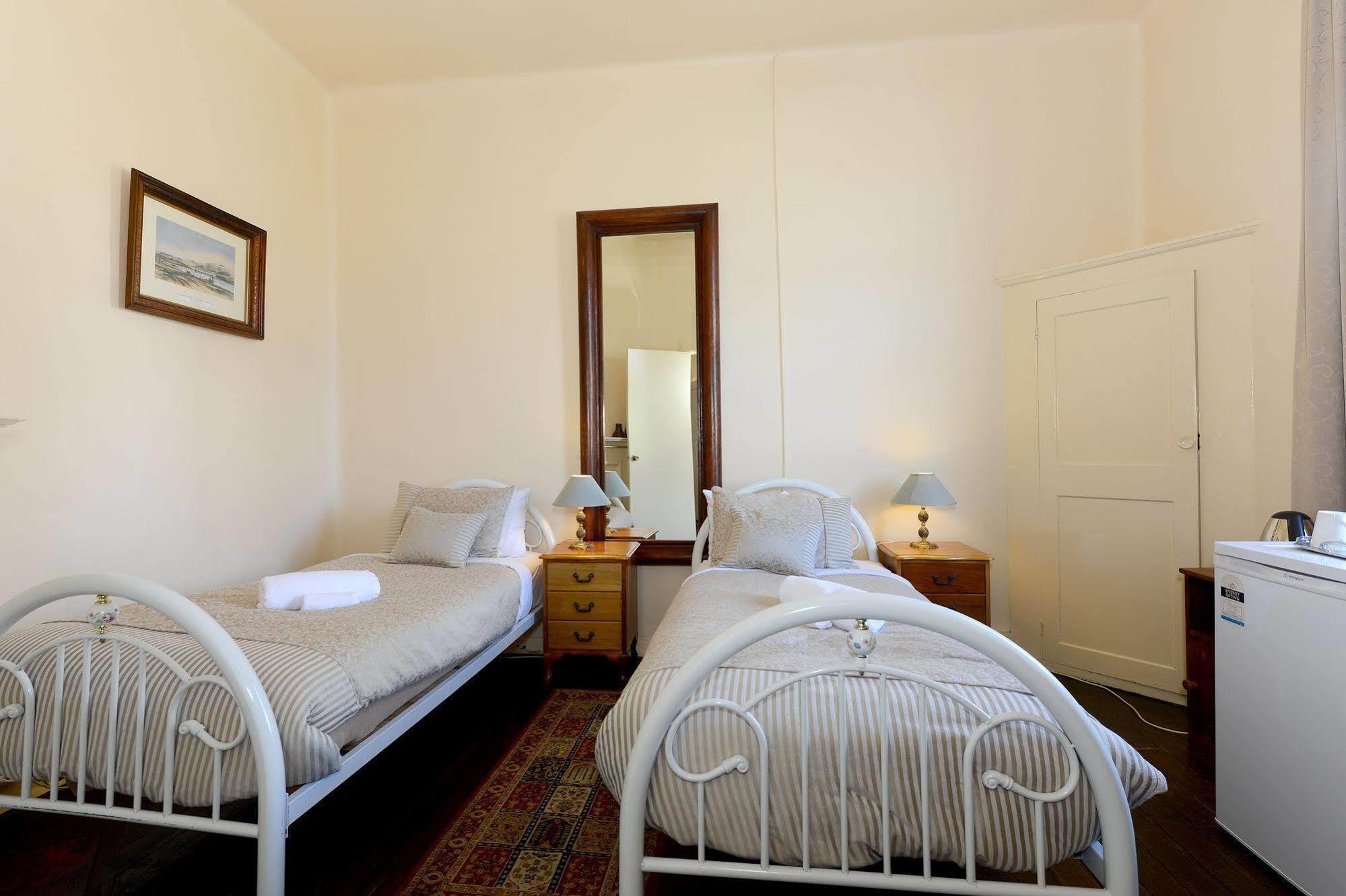 Edinburgh Gallery Bed & Breakfast 3*