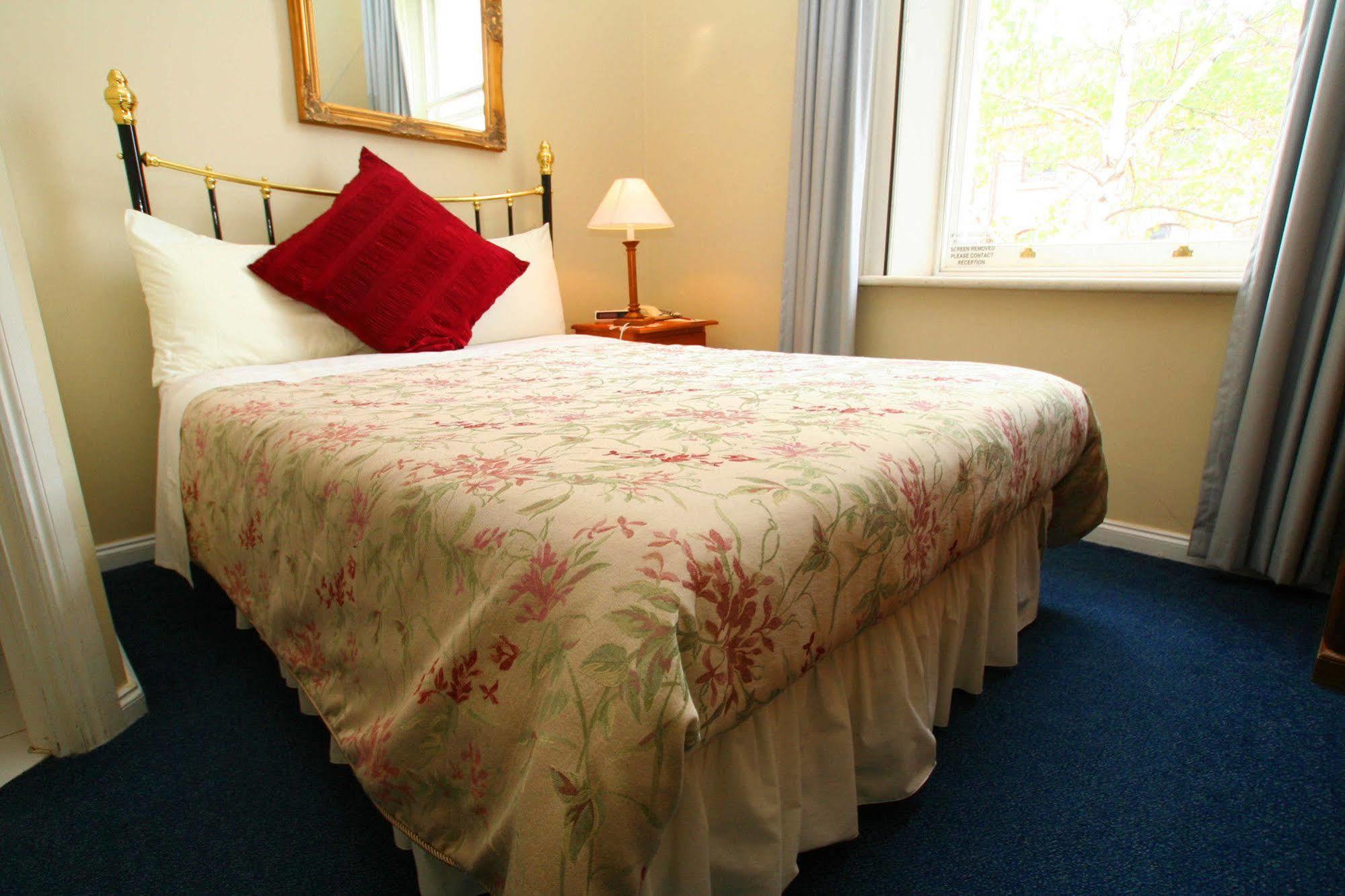 Bed & Breakfast The On Elizabeth 4*