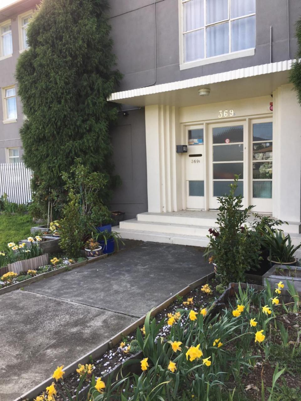 Hobart Apartments 3*