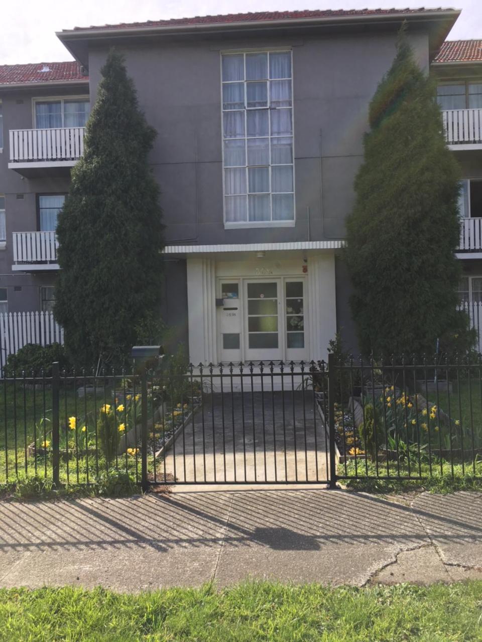 Hobart Apartments 3*