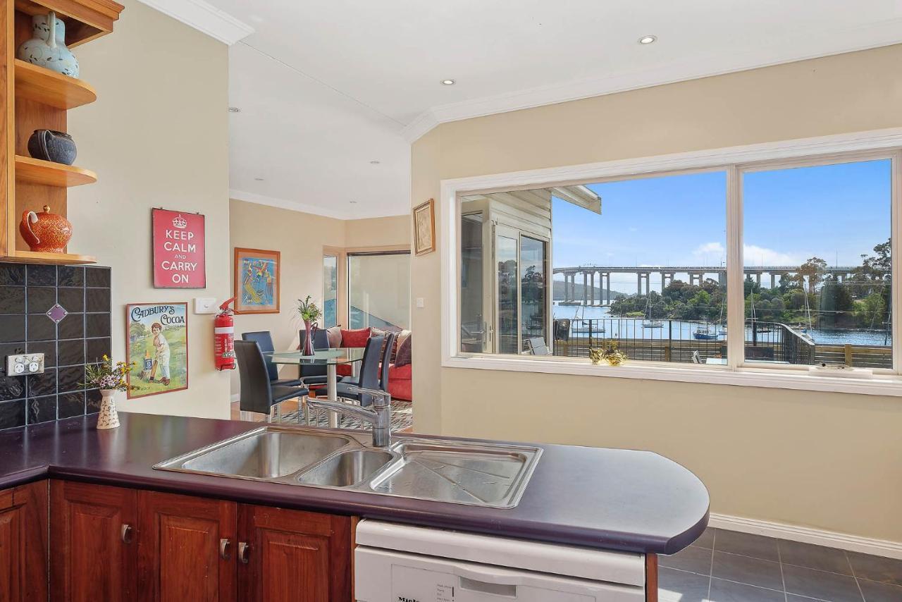 Holiday home Manfield Waterfront View *