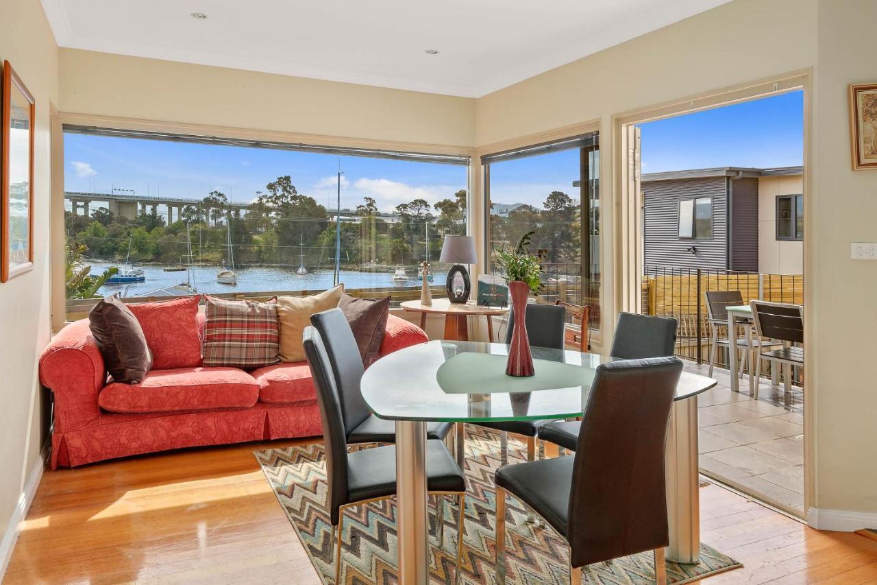Holiday home Manfield Waterfront View