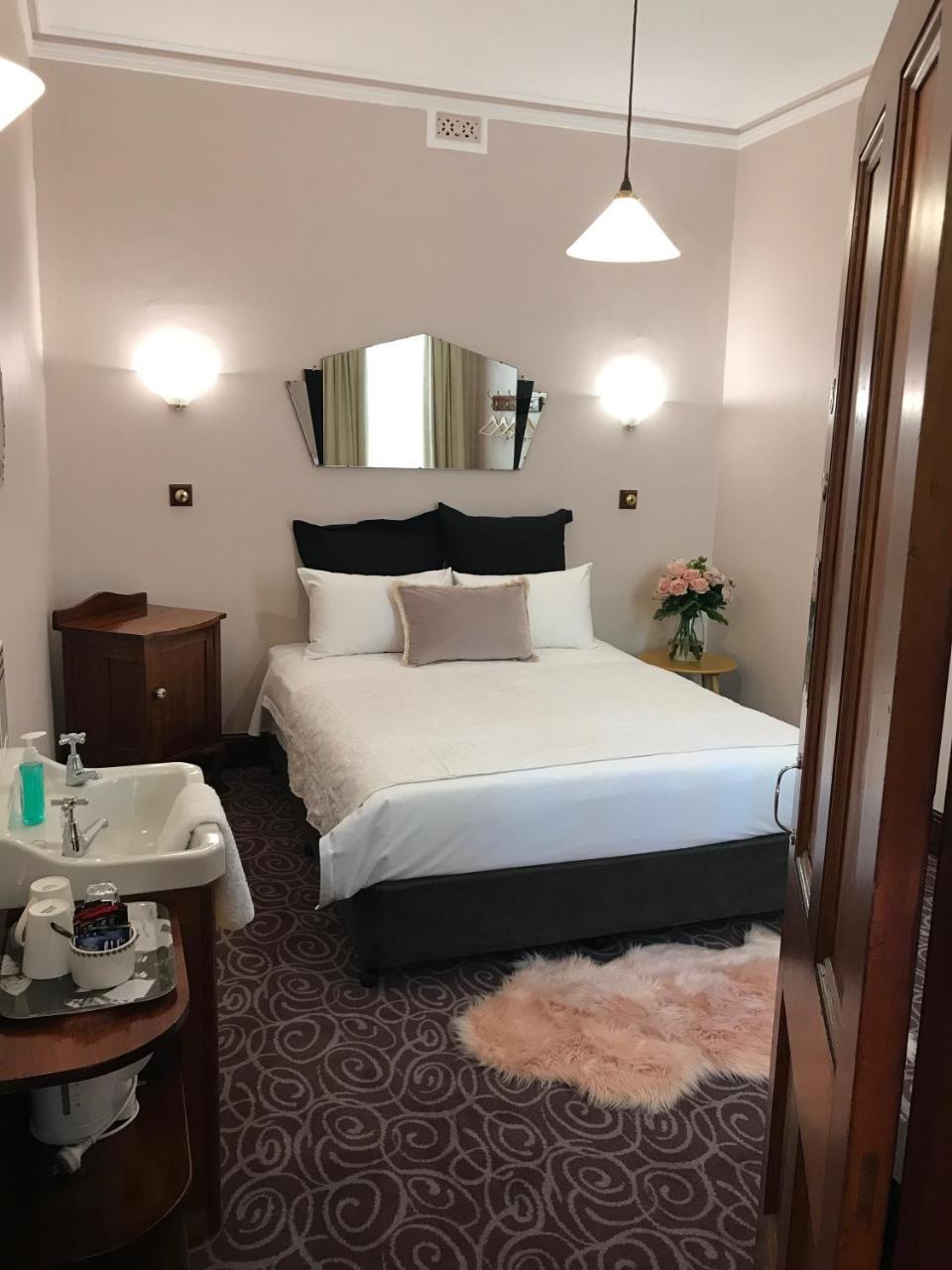 Astor Private Inn
